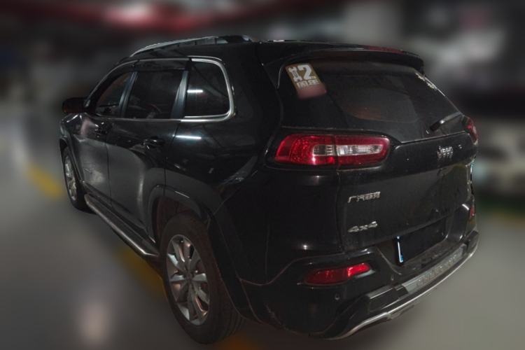 Used Jeep Cherokee 2017 2.4L Professional Edition
