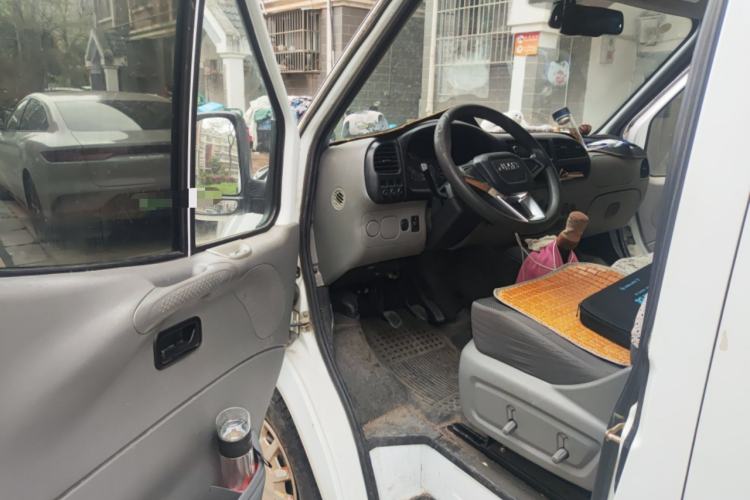 Used JMC Transit 2017 2.8T Commercial Version Short Wheelbase Mid-Roof 6/7/8-Seater JX493