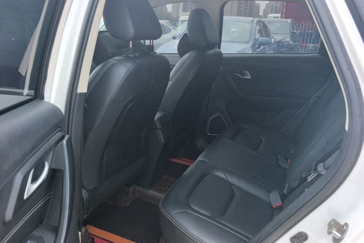 Used Bestune X40 2019 1.6L Automatic Luxury Edition China VI Interior 3