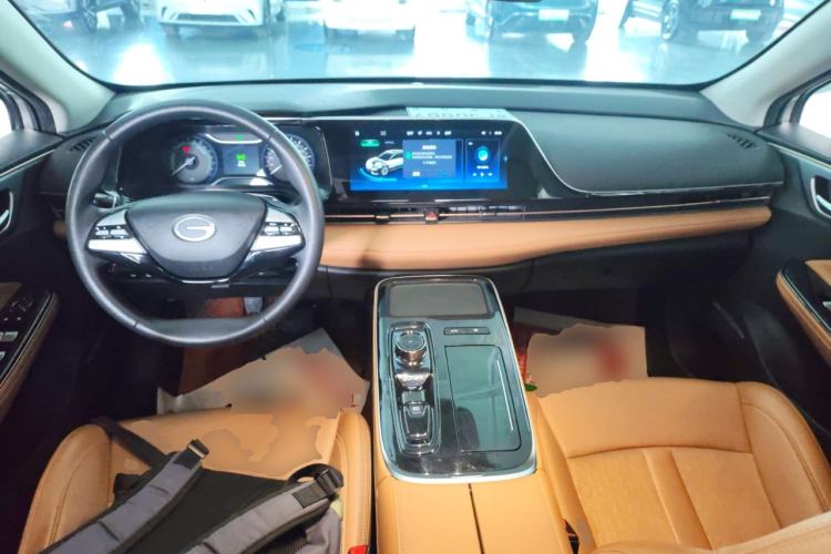 Used AION S 2023 Meizu 580 Lithium Iron Phosphate Center Console