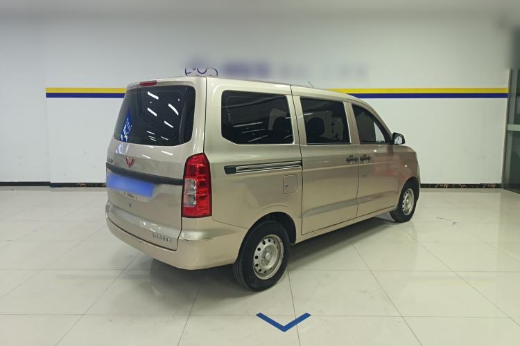 Used Wuling Hongguang V 2022 1.5L Jingqu Edition Electric-Assist LAR