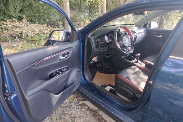 Used Kia KX Cross 2017 1.4L AT GLS
