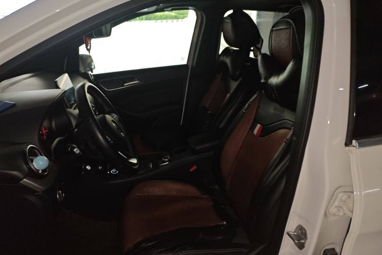 Used Mercedes-Benz B-Class 2015 B 200 Sport Edition Left Front Seat