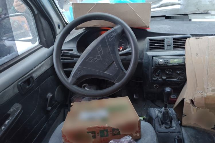 Used Wuling Rongguang 2011 1.2L Base Version
