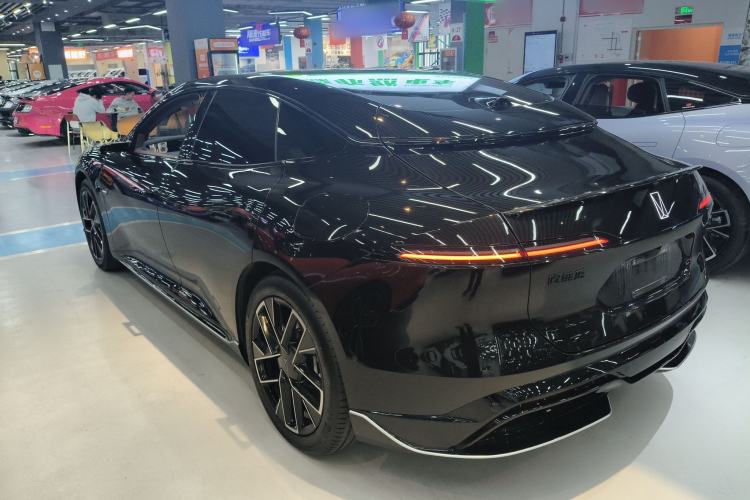 Used Avatr 06 2025 Ultra Pure Electric Edition Rear Left 45 Deg