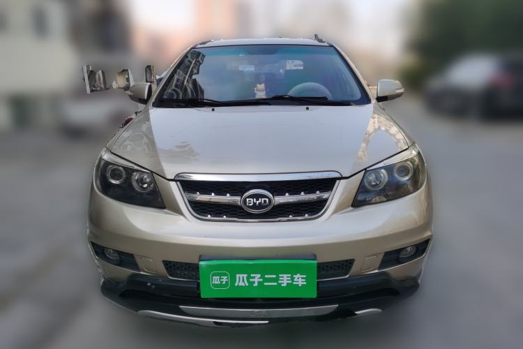 Used BYD S6 2013 Jingyue Edition 2.0L Manual Luxury Model 5 Seats