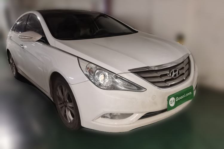 Used Hyundai Sonata 2011 2.0L Automatic Luxury Edition
