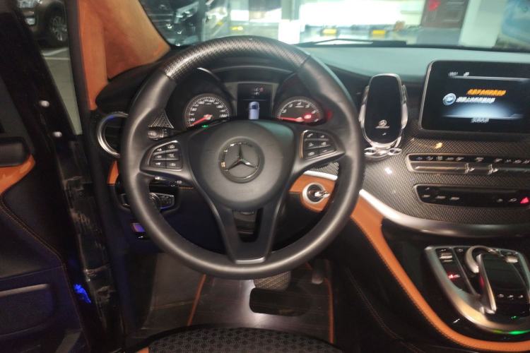 Used Mercedes-Benz V-Class 