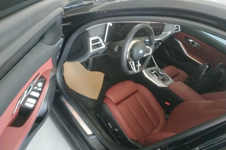 Used BMW i3 2025 eDrive 40 L Midnight Edition
