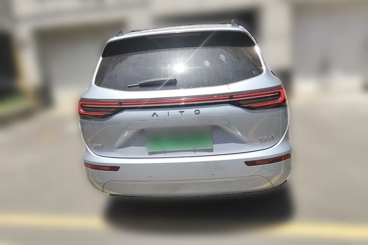 Used Hima AITO M7 2024 1.5T Intelligent Driving All-Wheel Drive Pro Version 5 Seats Ternary Lithium Battery
