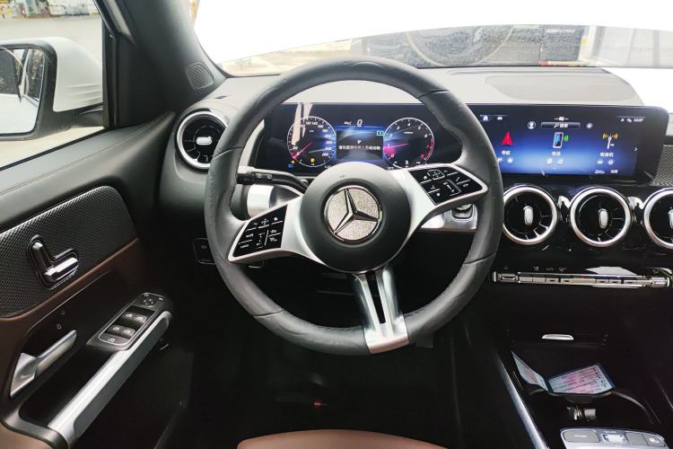 Used Mercedes-Benz GLB 2024-Year Restyled GLB 200 Dynamic Edition
