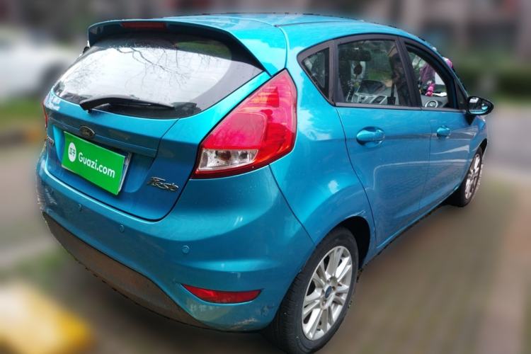 Used Ford Fiesta 2013 Hatchback 1.5L Automatic Fashion Edition
