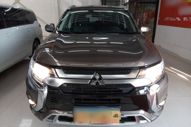 Used Mitsubishi Outlander 2021 Revised Version 2.0L Two-Wheel Drive Enjoyment Edition 5 Seats

