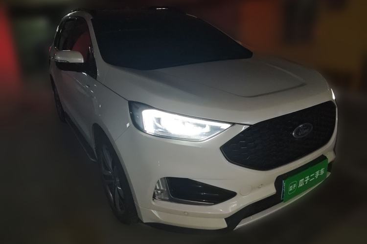 Used Ford Edge 2020 EcoBoost 245 4x4 ST-Line 7-Seater Front Right 45 Deg