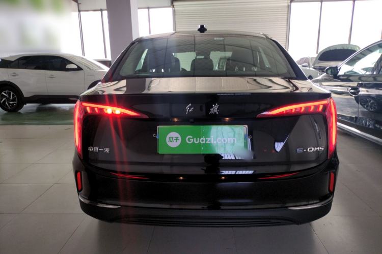 Used Hongqi E-QM5 2022 431 km Charge & Enjoy Edition