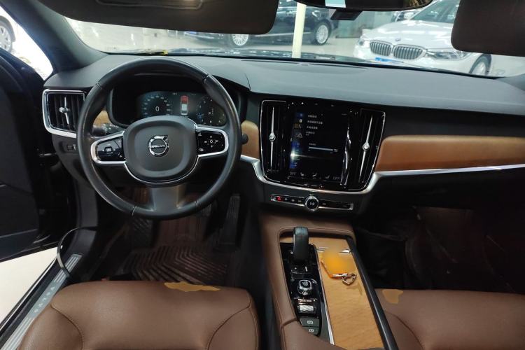 Used Volvo S90 2021 B5 Zhiyi Luxury Edition

