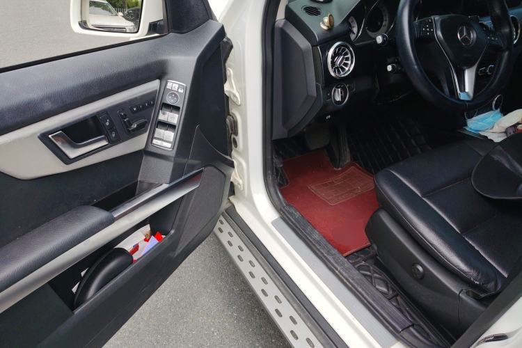 Used Mercedes-Benz GLK-Class 2014 GLK 260 4MATIC Dynamic Model Driver Seat