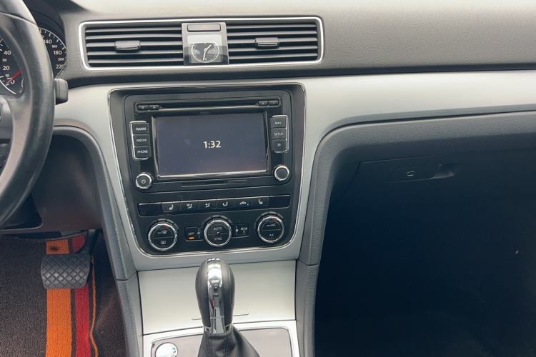 Used Volkswagen Passat 2015 1.8TSI DSG Prestige Edition
