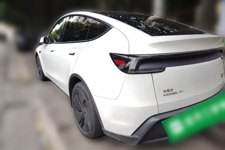 Used Tesla Model Y 2025 Long-Range All-Wheel Drive First Edition