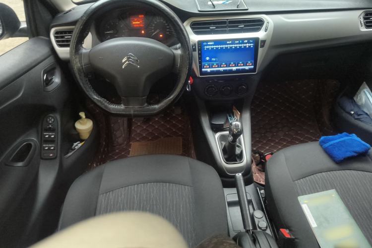 Used Citroen Elysee 2014 1.6L Manual Fashion Edition Center Console