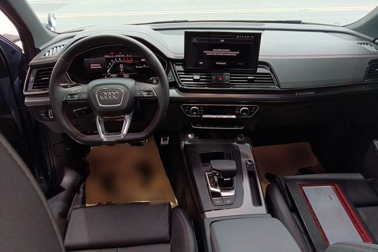 Used Audi Q5L Sportback 2022 40 TFSI RS Package Performance Model Center Console