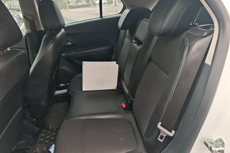 Used Chevrolet Trax 2016 1.4T Automatic Two-Wheel Drive Luxury Version Left Rear Seat