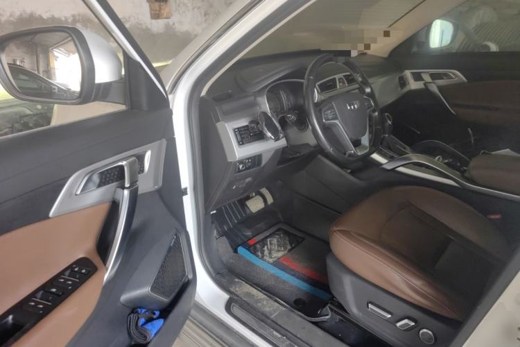 Used Geely Auto Emgrand X7 Sport 2016 1.8TD Automatic ZhiZun Version
