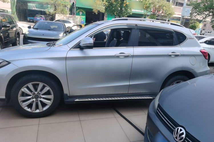 Used Haval H2 2014 1.5T Manual Two-Wheel Drive Elite Edition
