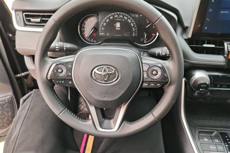 Used Toyota RAV4 2022 2.0L CVT Two-Wheel Drive Fashion Plus Edition Steering Wheel