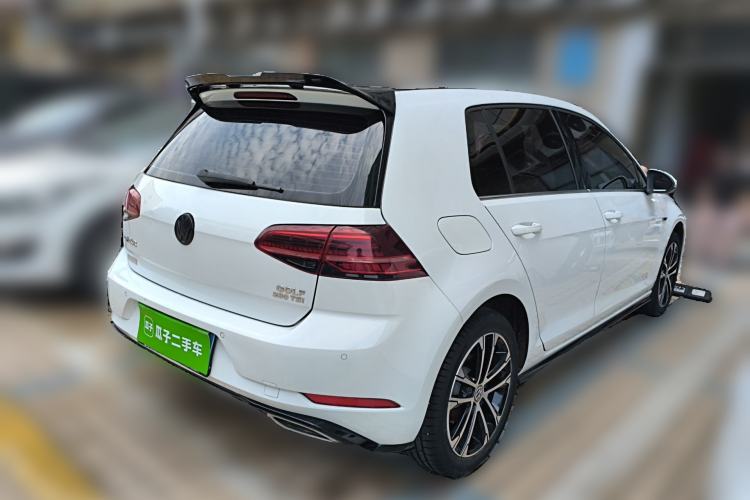 Used Volkswagen Golf 2018 280TSI Automatic R-Line Model Rear Right 45 Deg