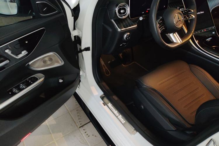 Used Mercedes-Benz C-Class 2025 C 260 L Obsidian Night Sport Edition
