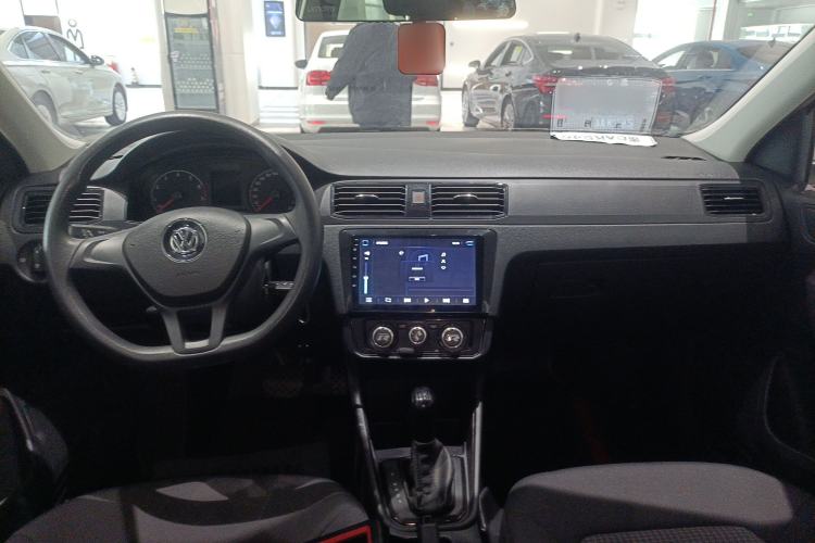 Used Volkswagen Santana 2016 1.6L Automatic Fashion Edition