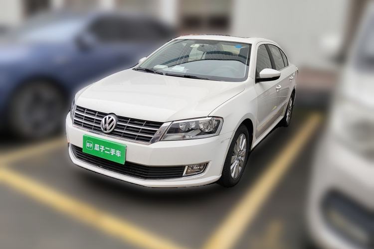 Used Volkswagen Lavida 2013 Restyled Classic 1.6L Manual Comfort Edition
