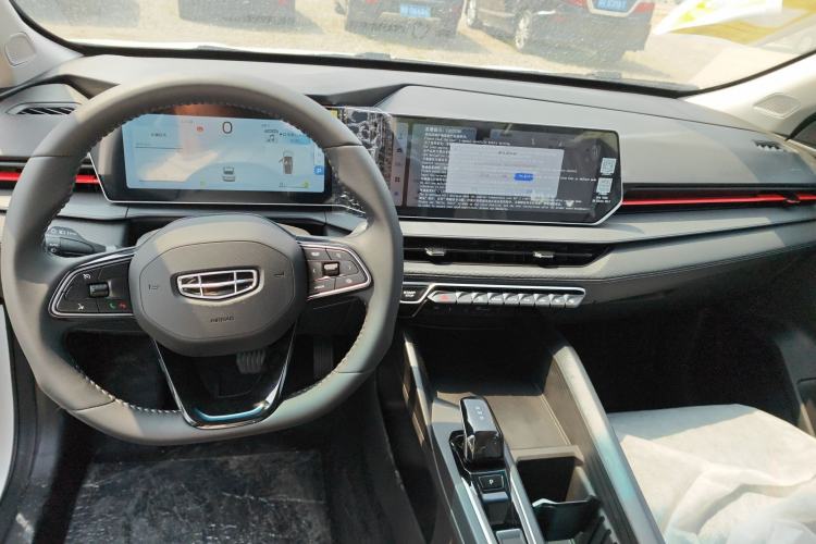Used Geely Auto Binray 2024 Binrui COOL 1.5T DCT Longteng Edition Center Console