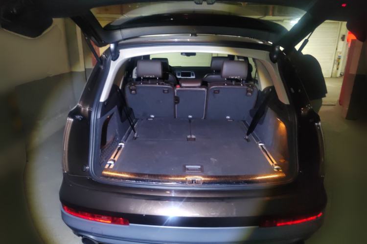 Used Audi Q7 2014 35 TFSI Ambition Edition Trunk