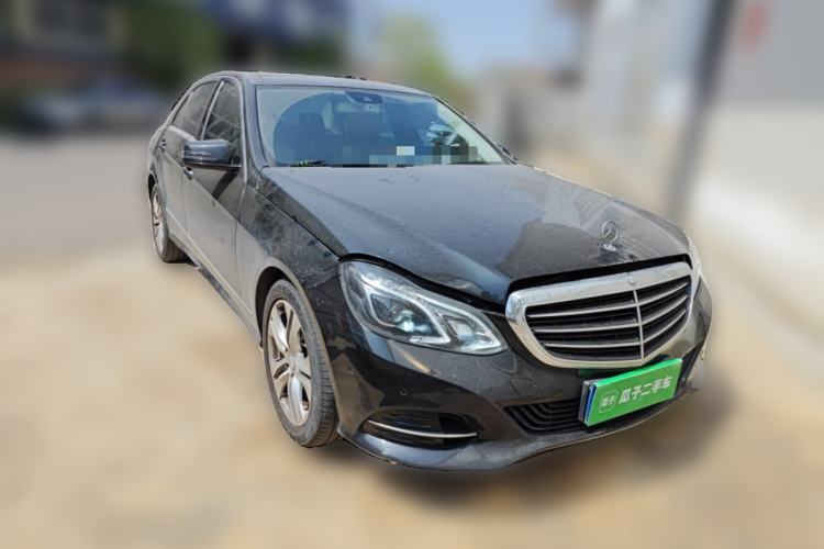 Used Mercedes-Benz E-Class 2009 E 300 Fashion Model Front Right 45 Deg