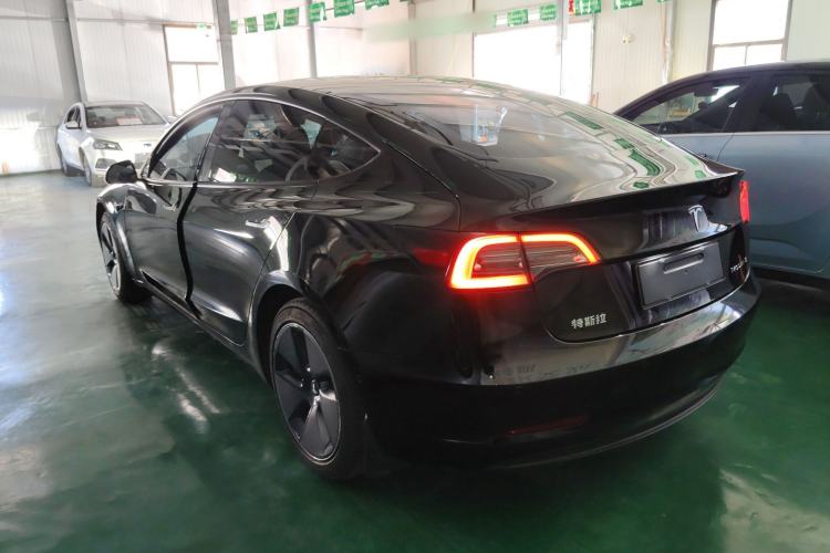 Used Tesla Model 3 2022 Rear-Wheel-Drive Version Exterior 2
