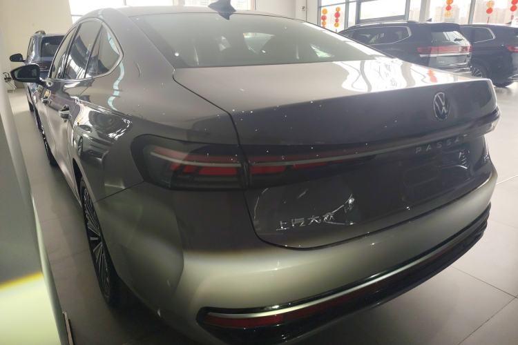 Used Volkswagen Passat 2025 Pro 380TSI Dragon Supreme Edition