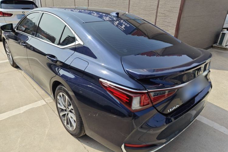 Used Lexus ES 2021 200 Excellence Edition