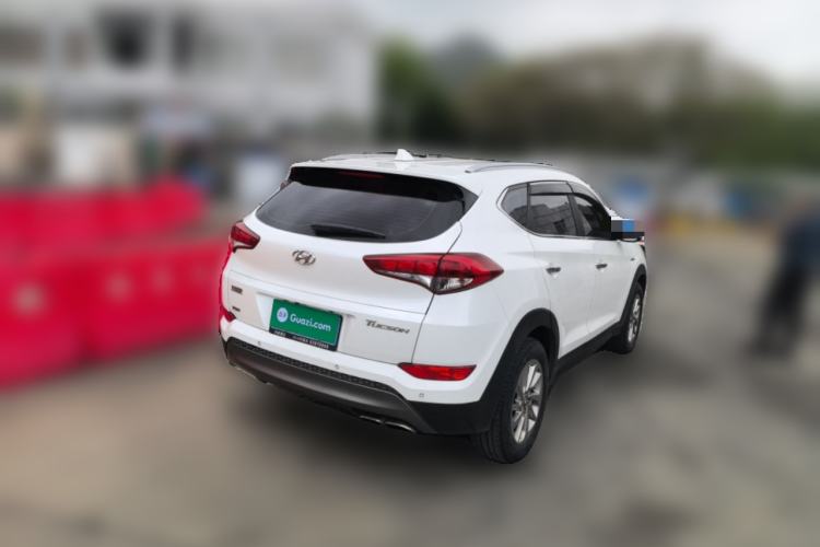 Used Hyundai Tucson 2015 1.6T Dual-Clutch Two-Wheel-Drive Smart Model Rear Right 45 Deg