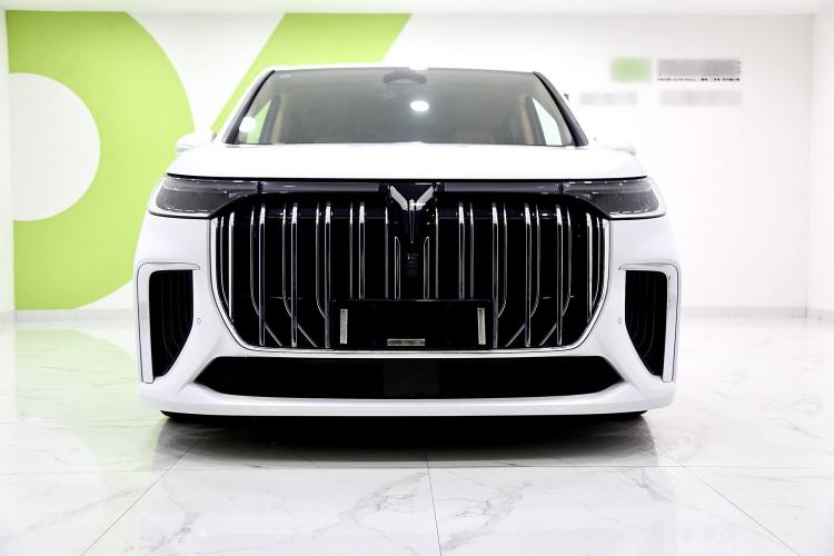 Used VOYAH Dream 2024 PHEV Ultra-Long Range Flagship Edition
