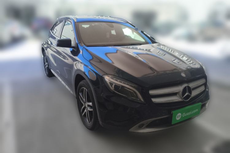 Used Mercedes-Benz GLA 2016 GLA 200 Fashion Model Front Right 45 Deg