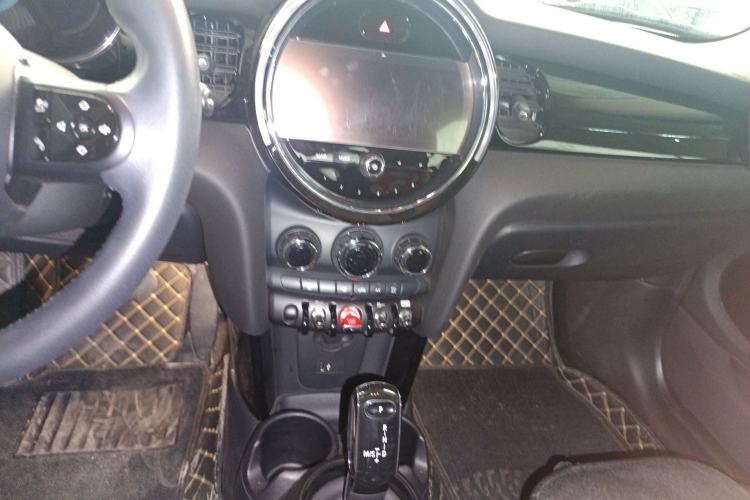 Used MINI 2022 1.5T COOPER Classic Edition
