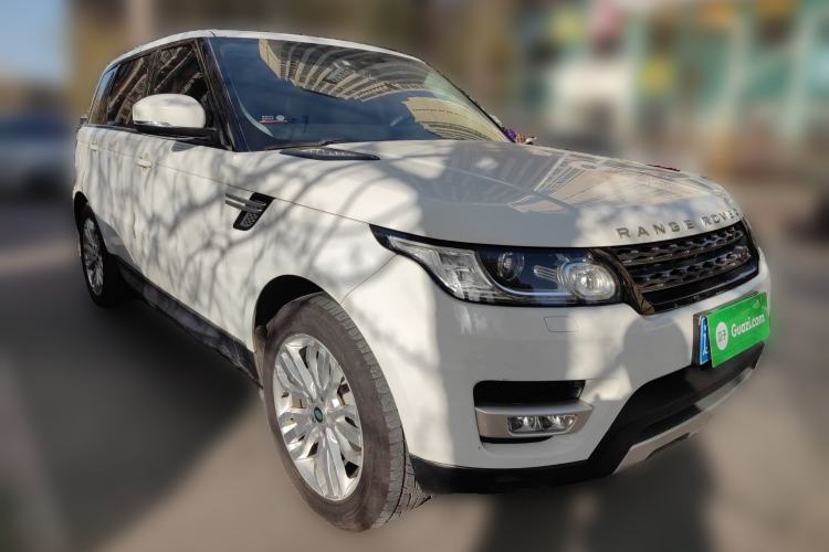 Used Land Rover Range Sport  Front Right 45 Deg