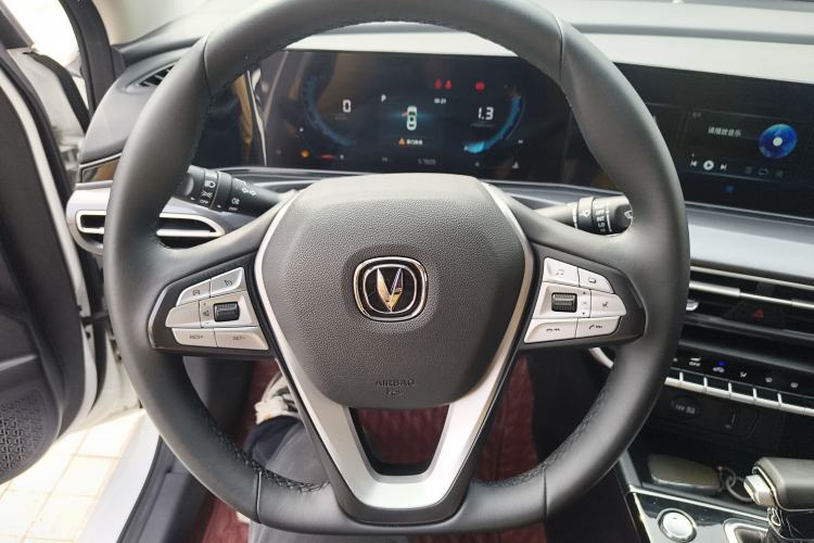 Used CHANGAN Eado 2020 PLUS 1.6L GDI Automatic Luxury Model Steering Wheel