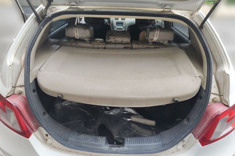 Used Geely Auto Classic Emgrand 2010 Hatchback 1.8L Manual Comfort Edition
