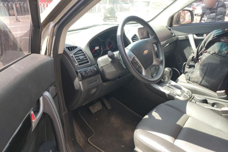 Used Chevrolet Captiva 2017 2.4L 4x4 Flagship Edition 7-Seater Left Front Seat