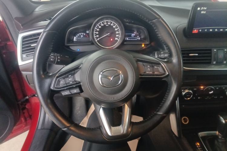 Used Mazda CX-4 2018 2.0L Automatic Two-Wheel Drive Blue Sky Premium Upgrade Version China V Standard