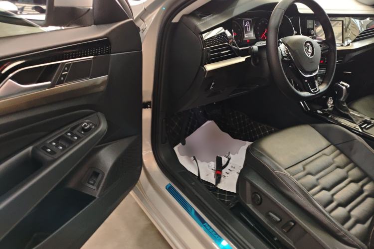 Used Volkswagen Passat 2019 330TSI Elite Edition China VI
