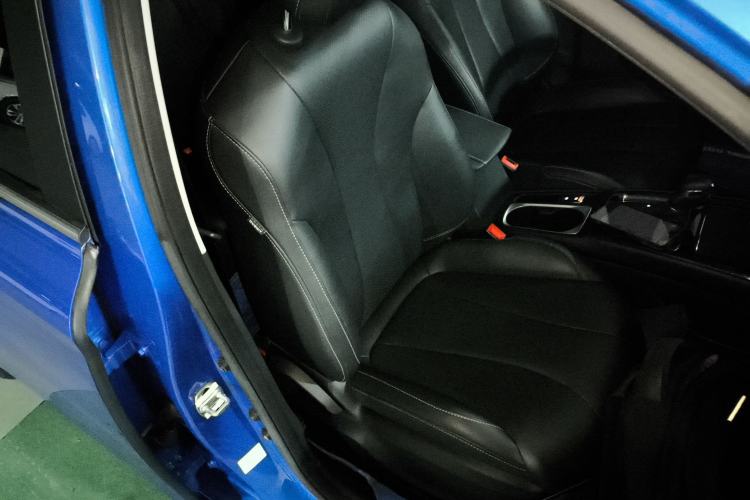 Used Roewe i5 2019 1.5L Automatic 4G Connected Langhao Edition